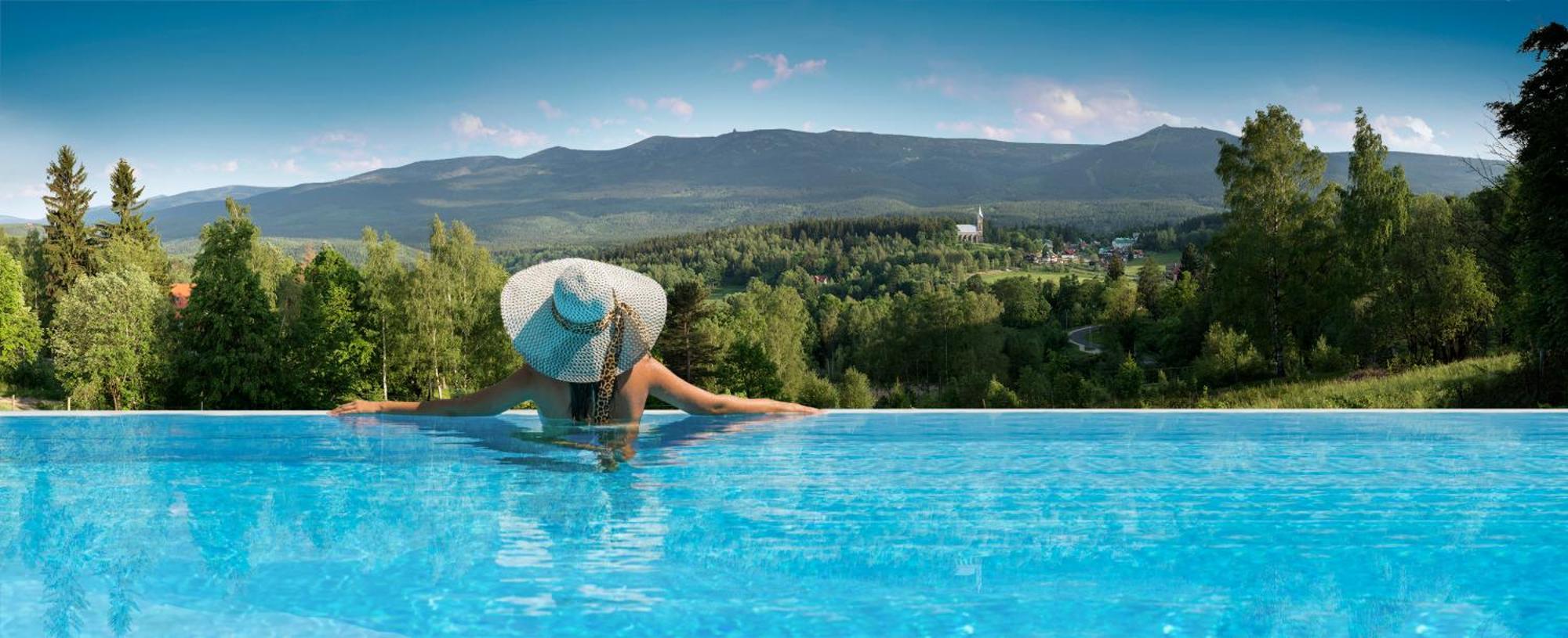 Happy Valley Resort שצ'קלארסקה פוראובה מראה חיצוני תמונה